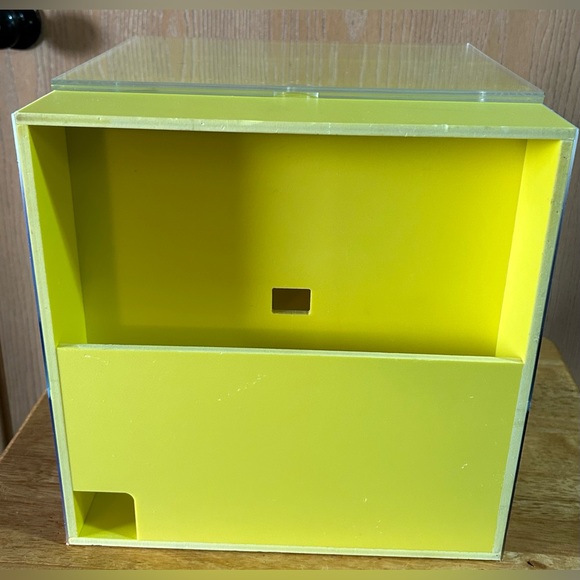 **RARE** Authentic Sprint Pokémon Go Charging Station!! **LIKE NEW** - Picture 5 of 6